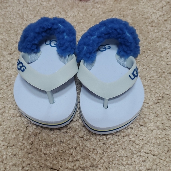 baby ugg flip flops